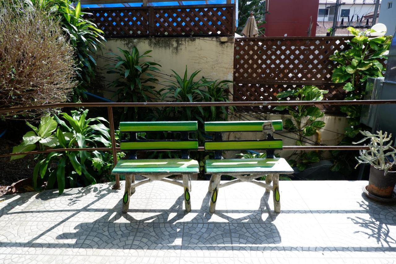 Kata Beachwalk Hotel And Bungalows Ngoại thất bức ảnh