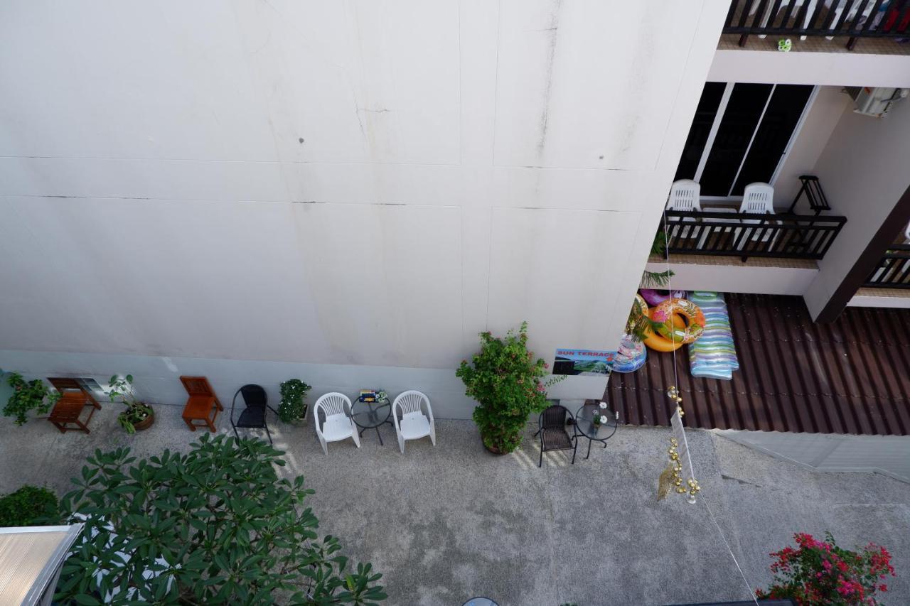 Kata Beachwalk Hotel And Bungalows Ngoại thất bức ảnh