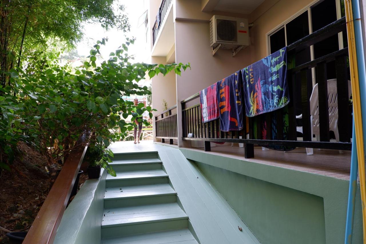 Kata Beachwalk Hotel And Bungalows Ngoại thất bức ảnh