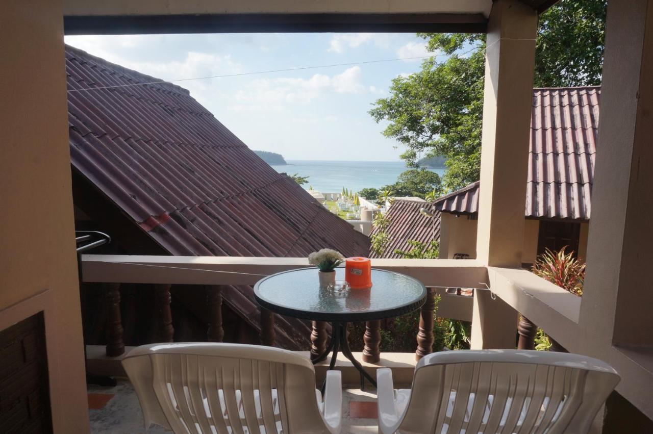 Kata Beachwalk Hotel And Bungalows Ngoại thất bức ảnh